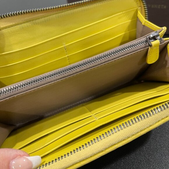 Bottega Veneta Intrecciato Zip Around Leather Wallet (JB1208) - Picture 7 of 10